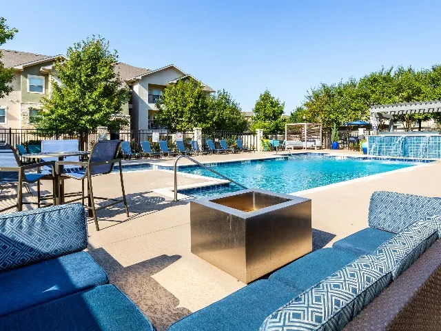 Outdoor firepit image
