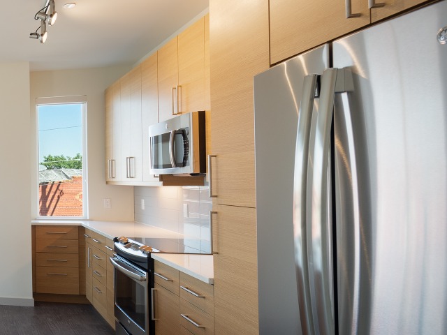 Image of stainless steel appliances at Modera River North