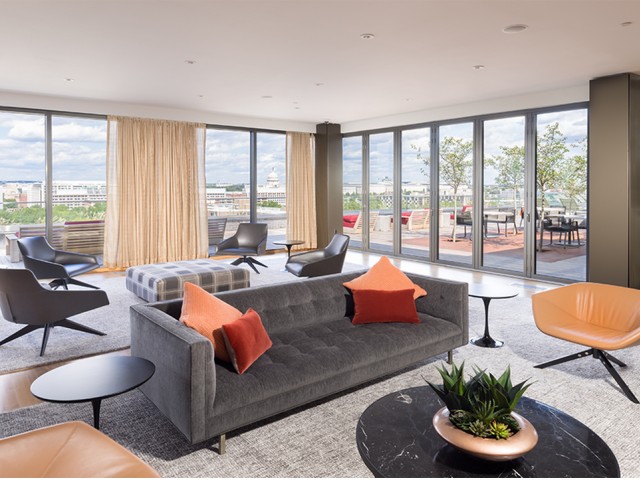 Image of floor to ceiling windows at Eliot on 4th