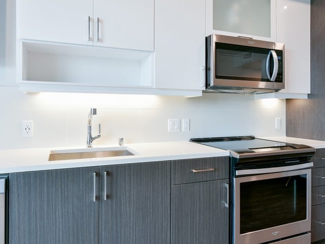 Quartz countertops and stainless steel appliances
