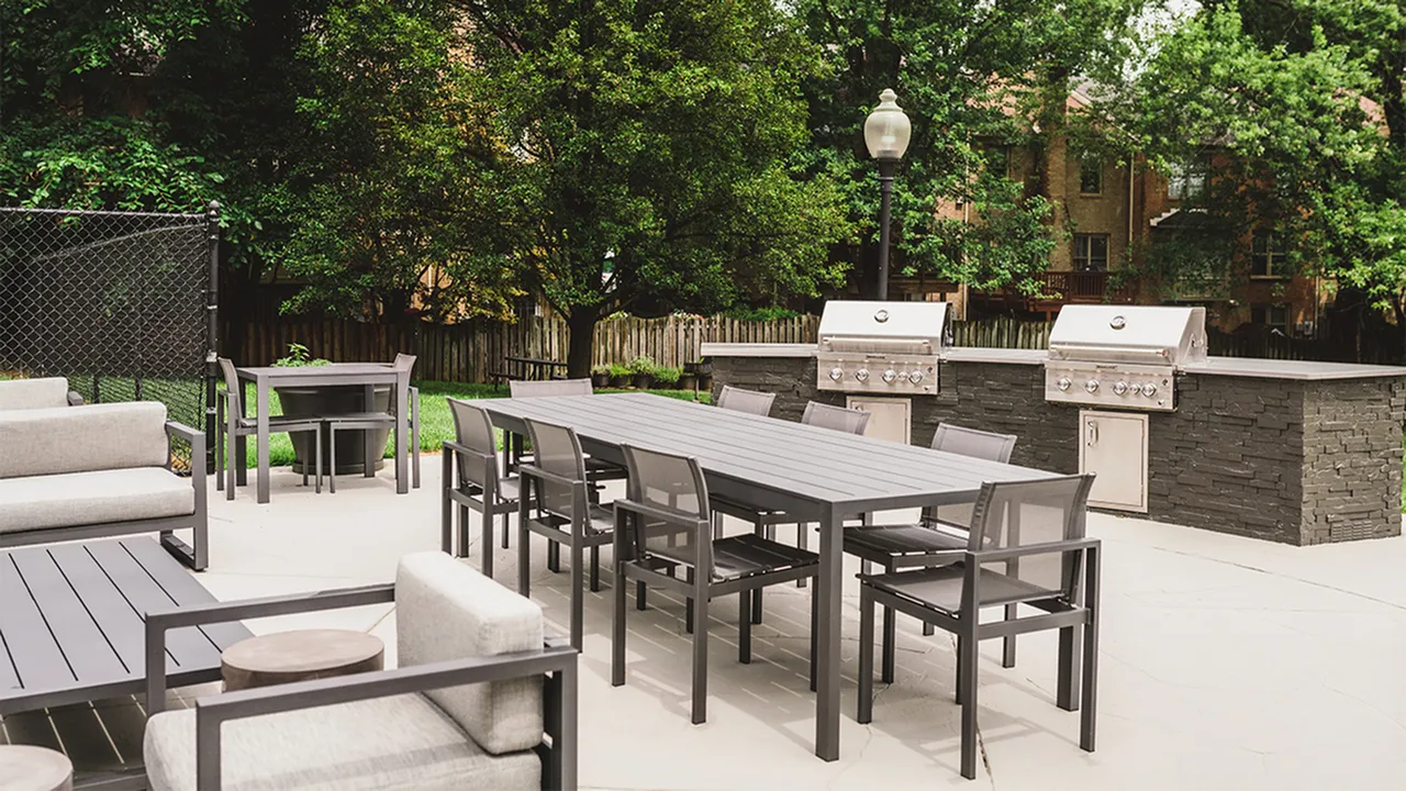 Amenities Alister Falls Church, VA Apartments for Rent