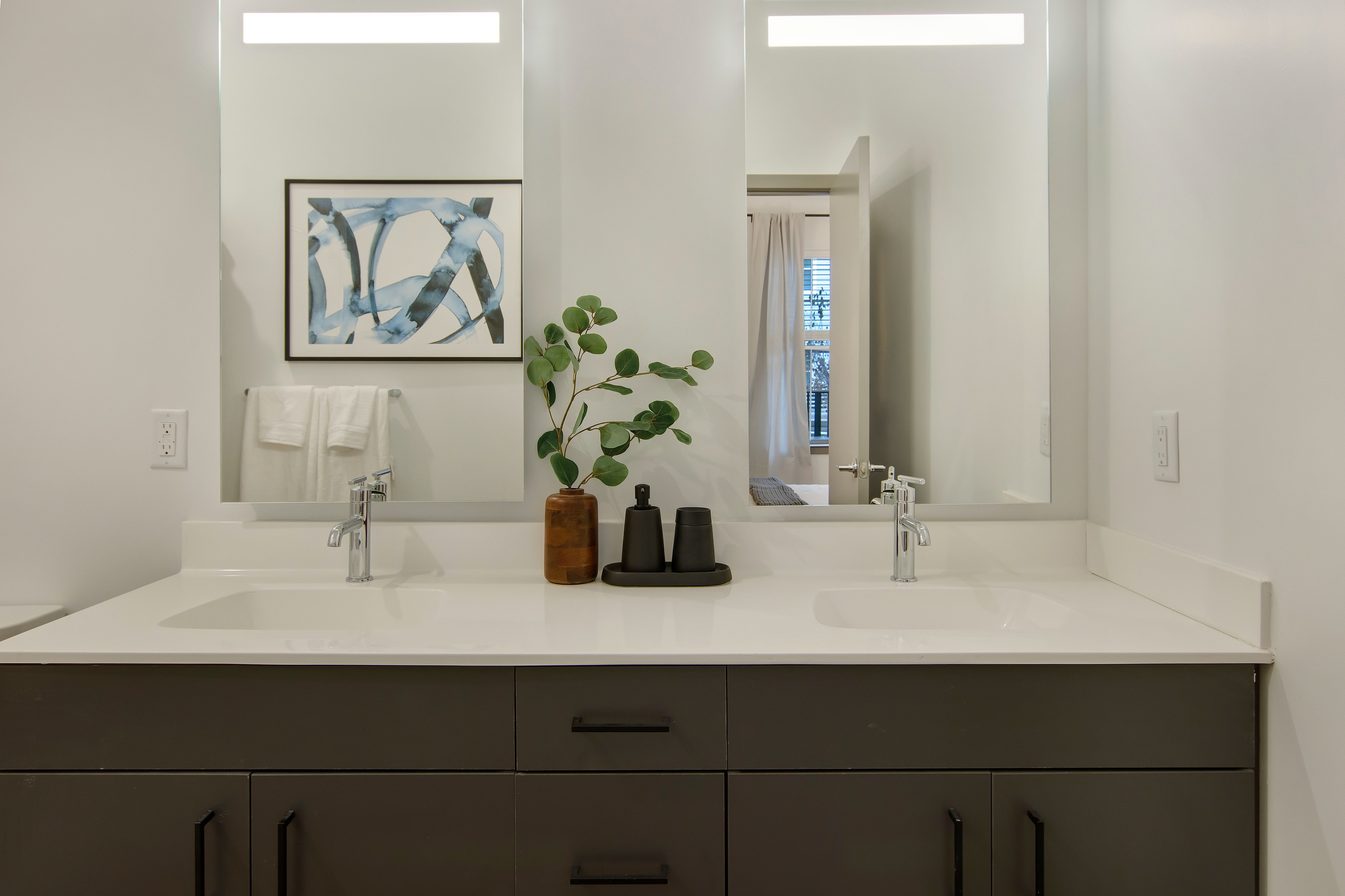 dual vanity bathroom at modera berkeley heights apartments new jersey