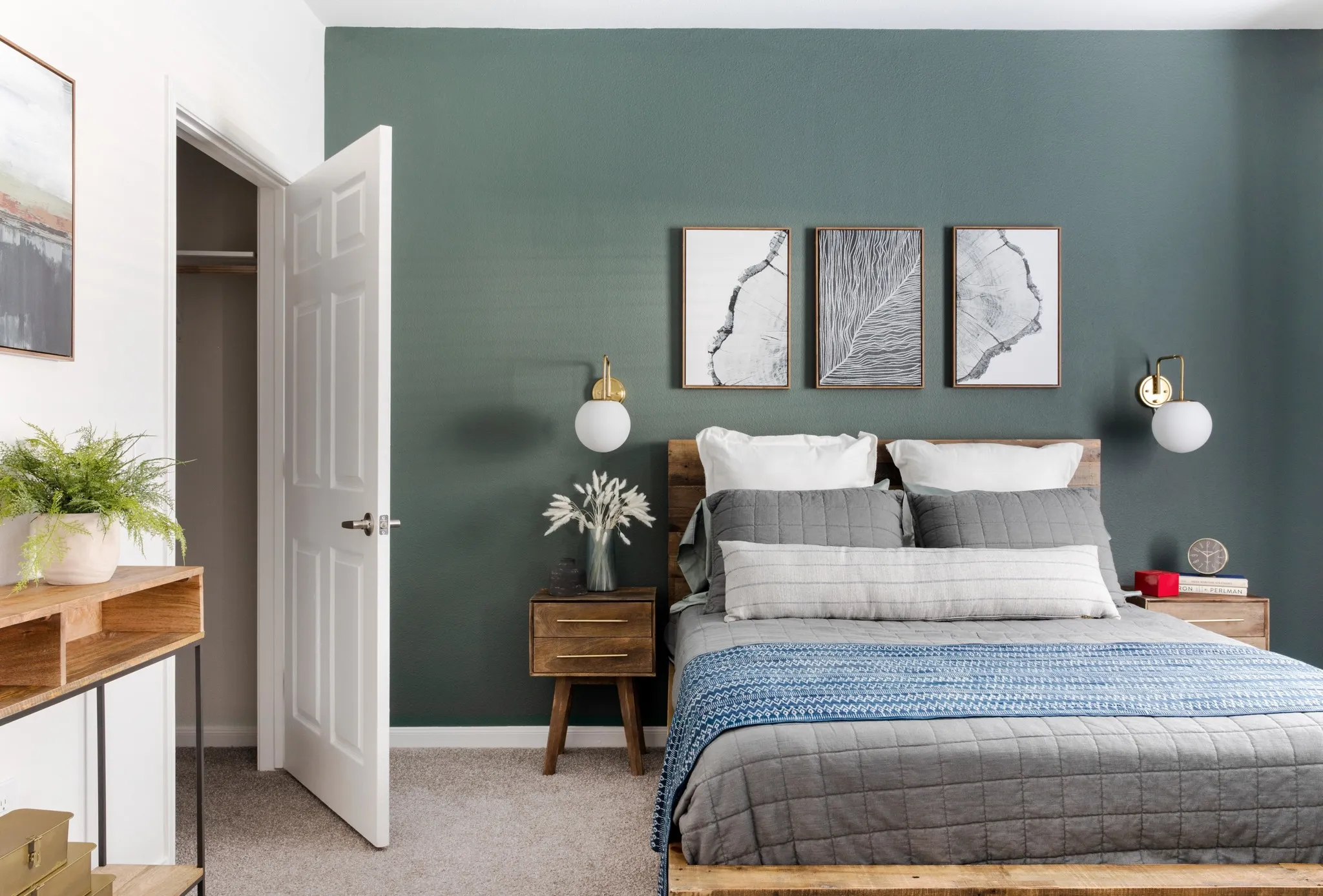 large bedroom with oversized closet adjoining