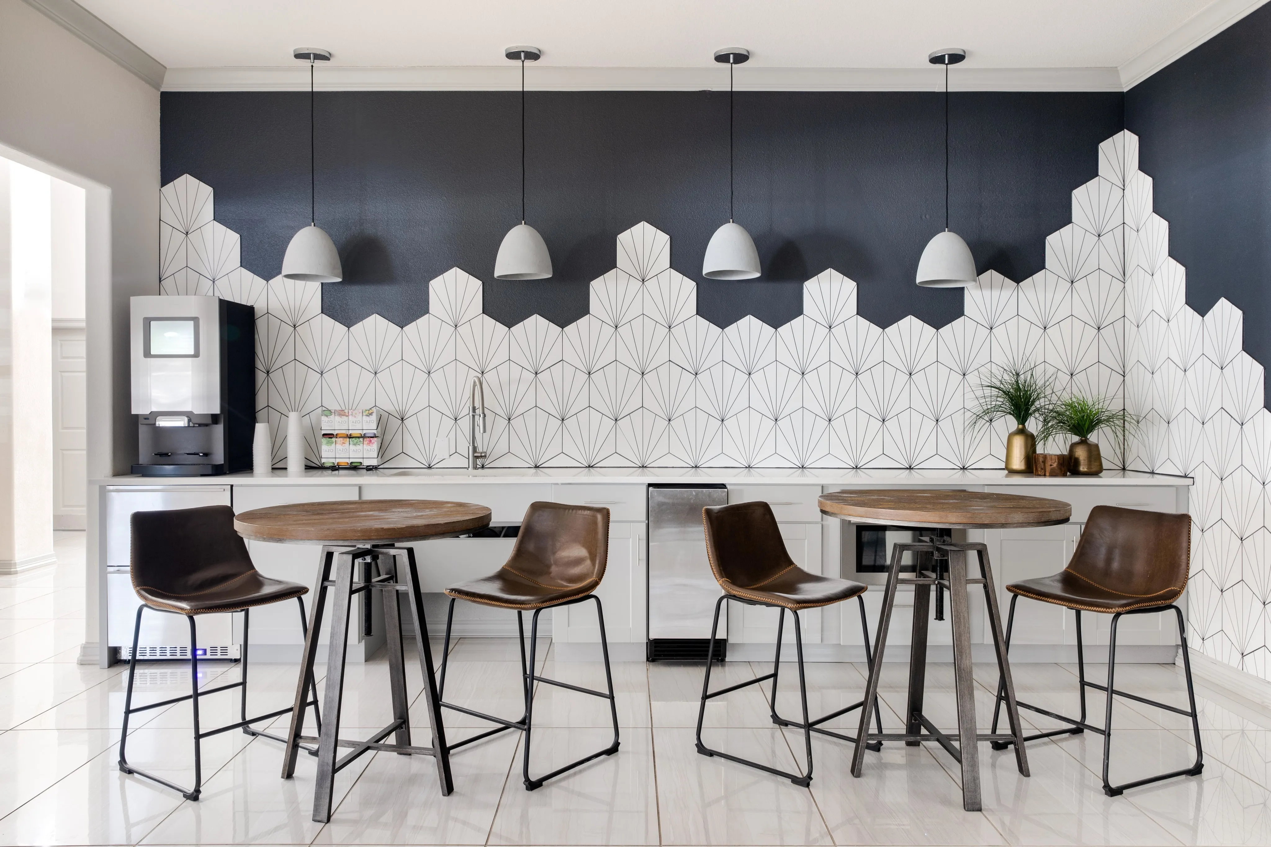 coffee bar area at alister oak hill apartments
