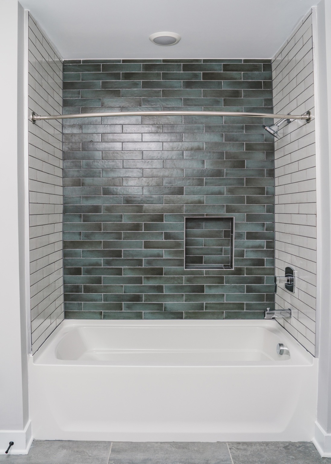 soaking tub in spa-like bathroom at modera germantown apartment homes for rent in nashville tennessee