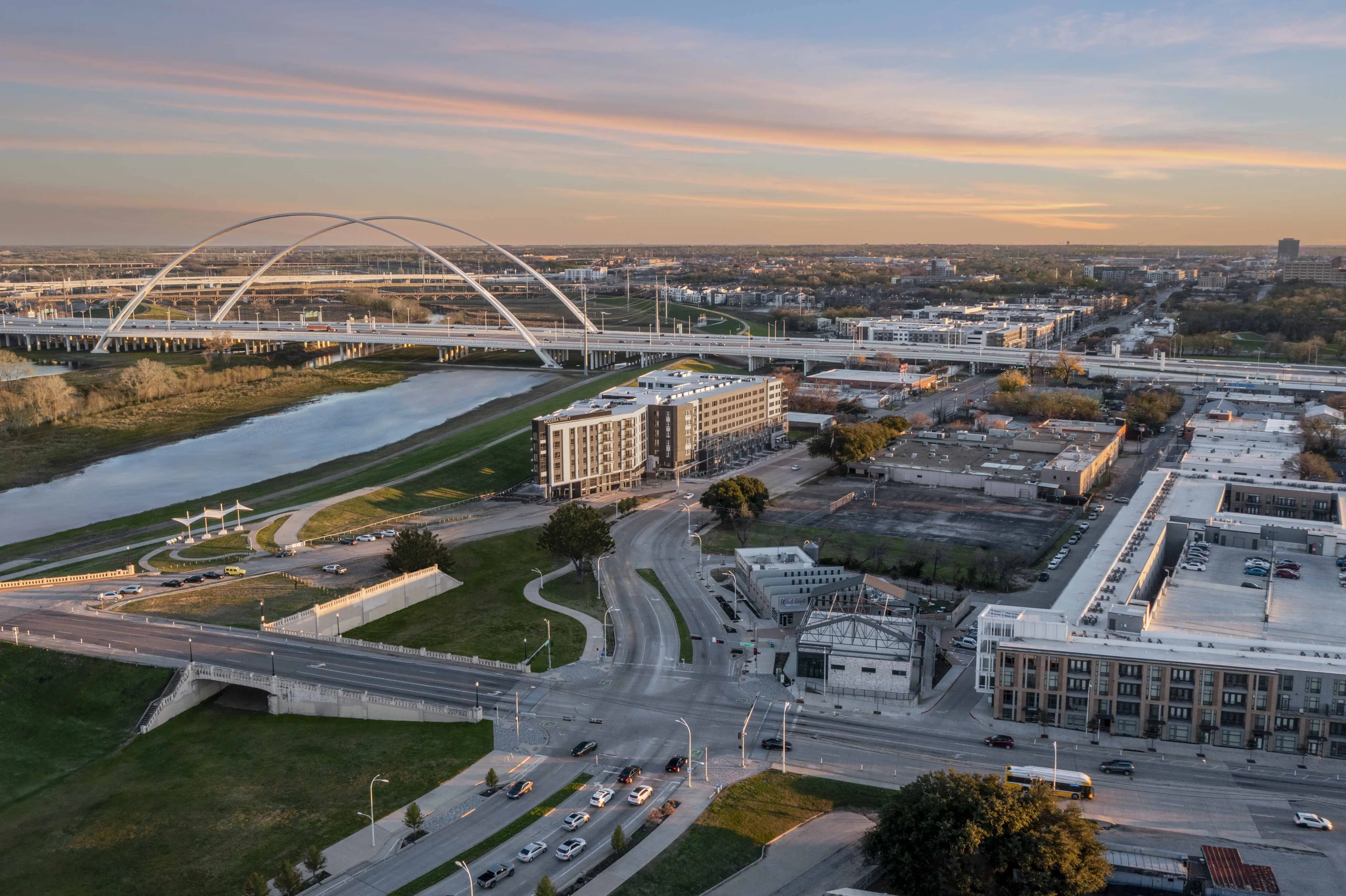 arial view of dallas suburb located next to Modera Trinity Apartments in Dallas TX