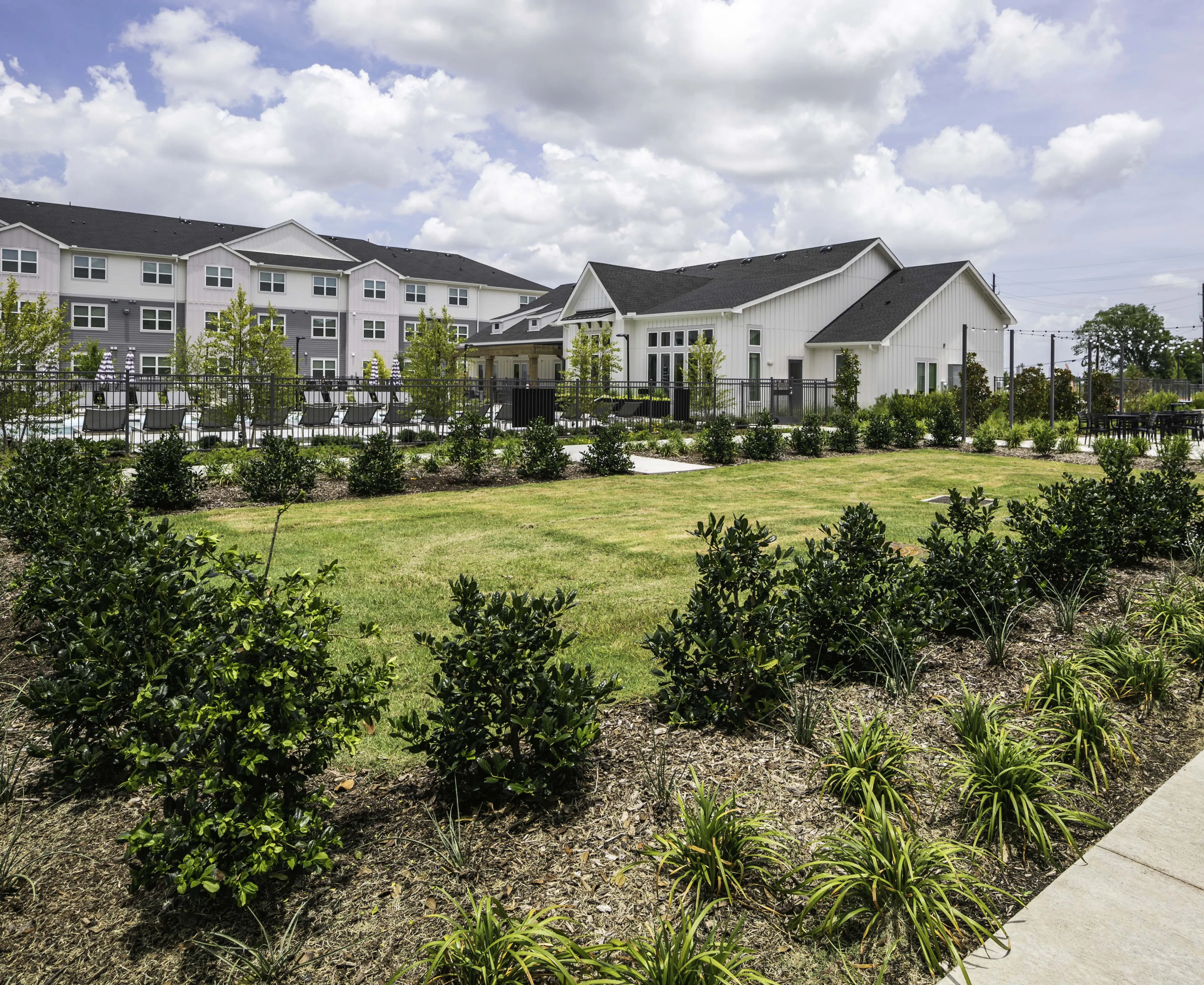 green space with landscaping beckett west fork apartment homes for rent in conroe tx