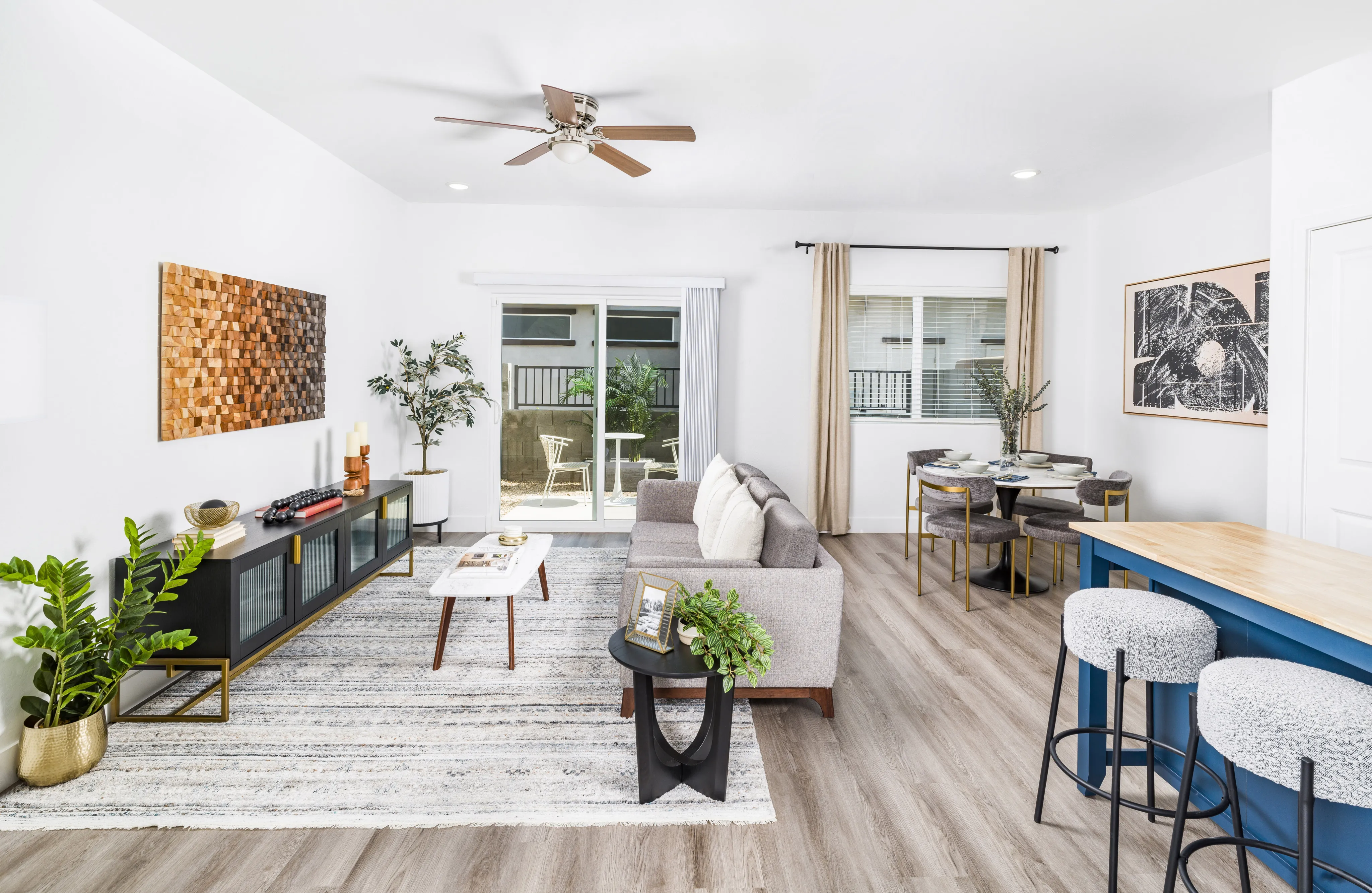 staged living and kitchen area at amavi astser ridge homes in phoenix az