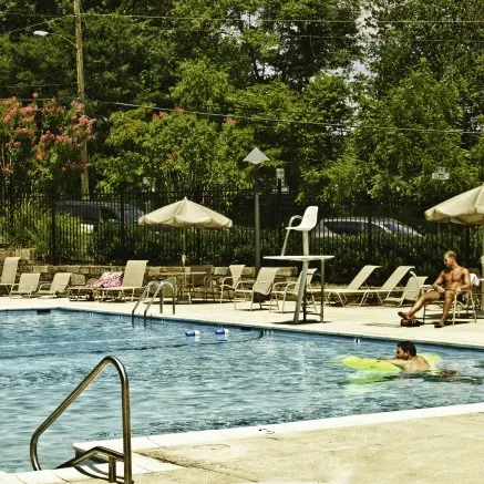 swimming pool at Alister Arlington Ridge
