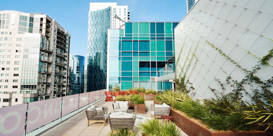 Sky Lounge