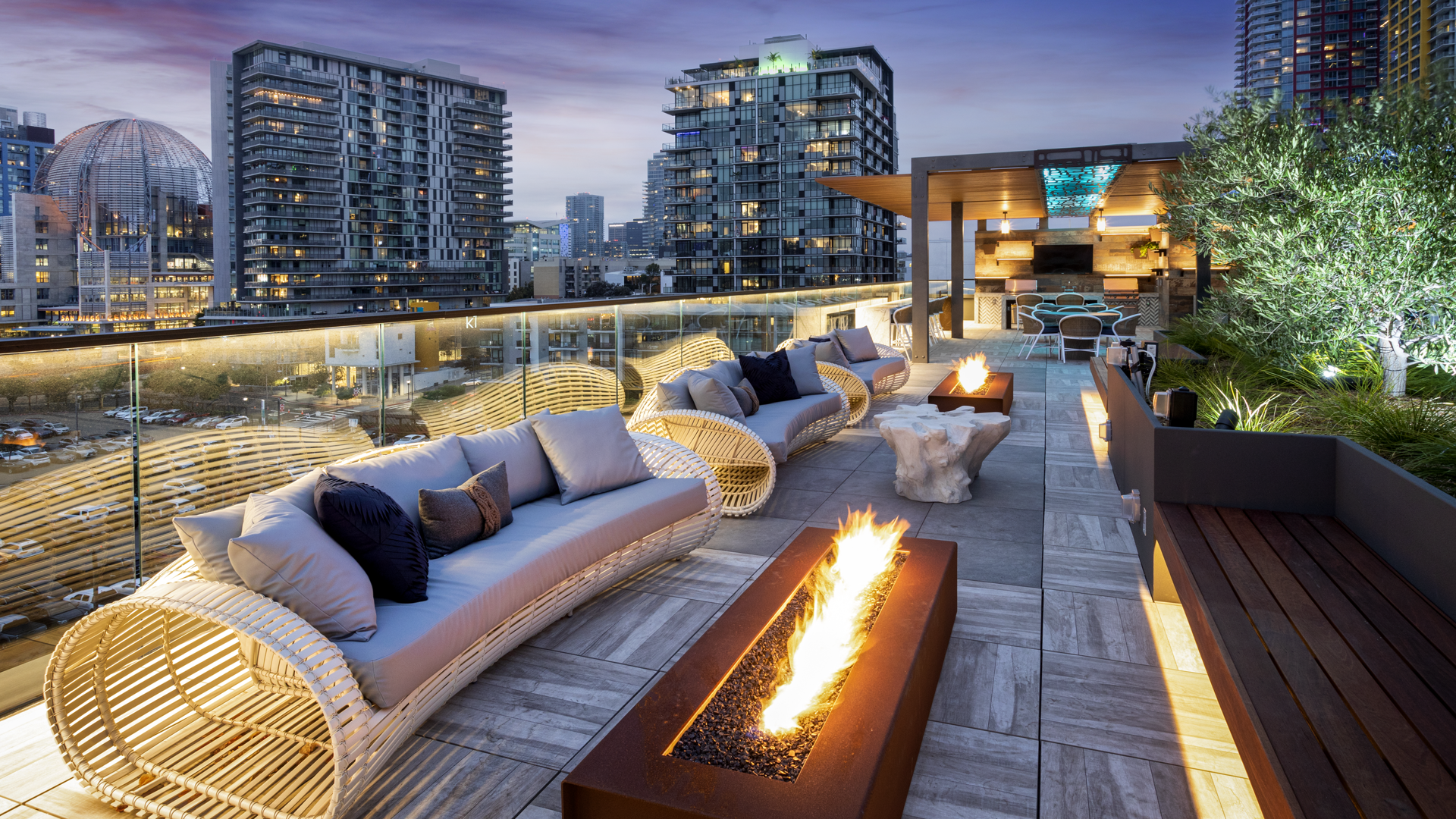 Modera San Diego Apartments Photography - Courtyard