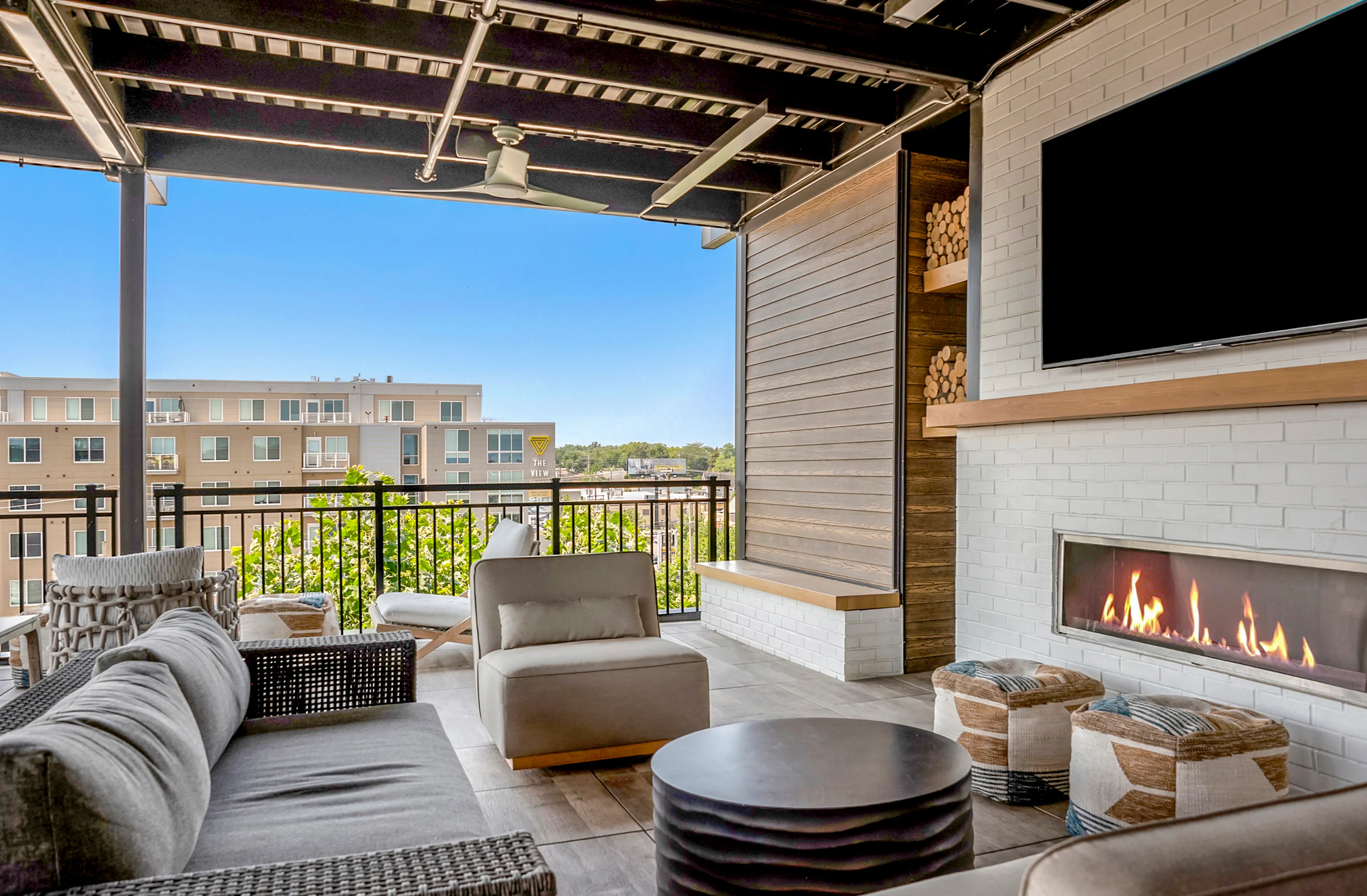 Rooftop Deck & Fireplace
