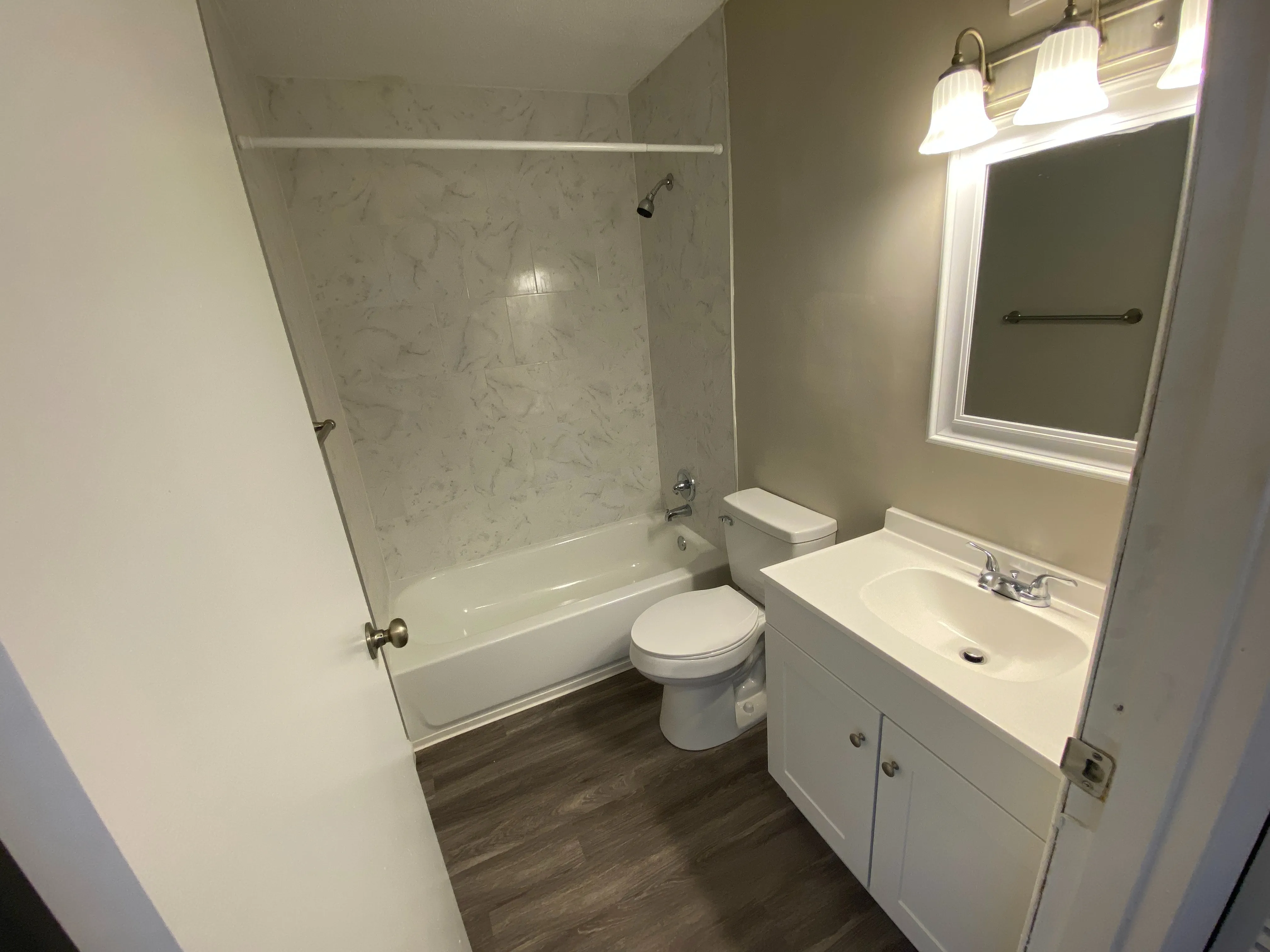 Horseshoe bathroom