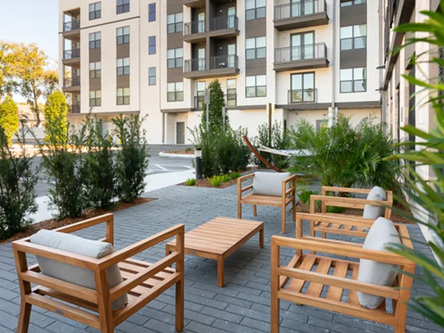 Image of Outdoor Courtyard for The Hite and Notch Apartments