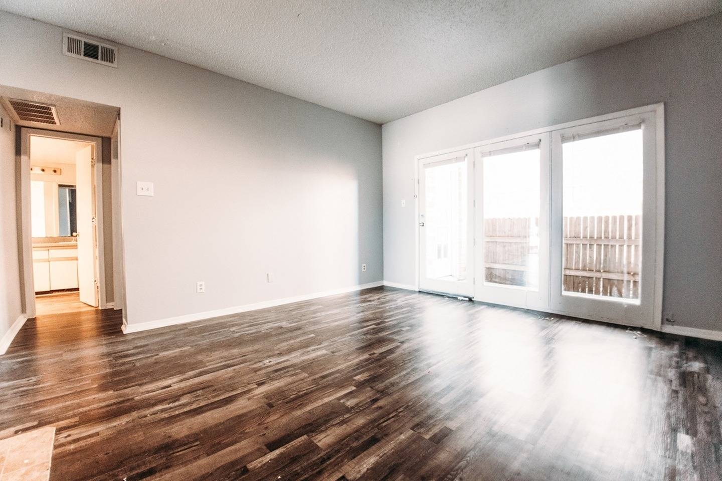 View Photos & Take A Virtual Tour | Westmount Place Apartments