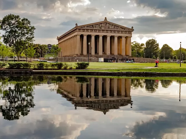 Nashville Centennial Park Parthenon