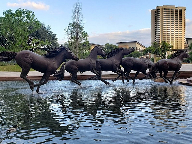 Las Colinas Canals Horses Statue