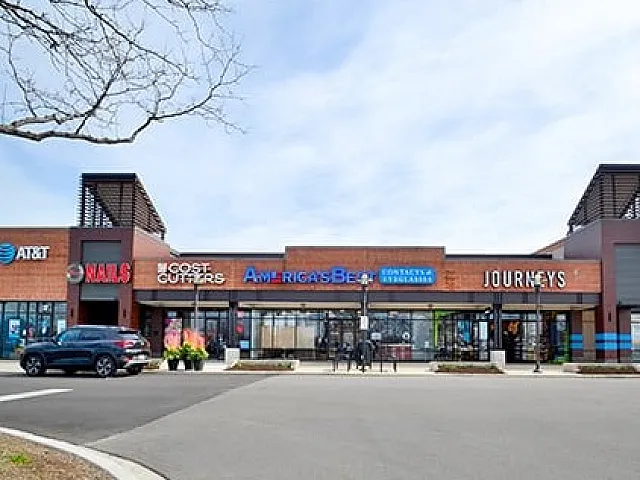 Quarry Shipping Center Exterior