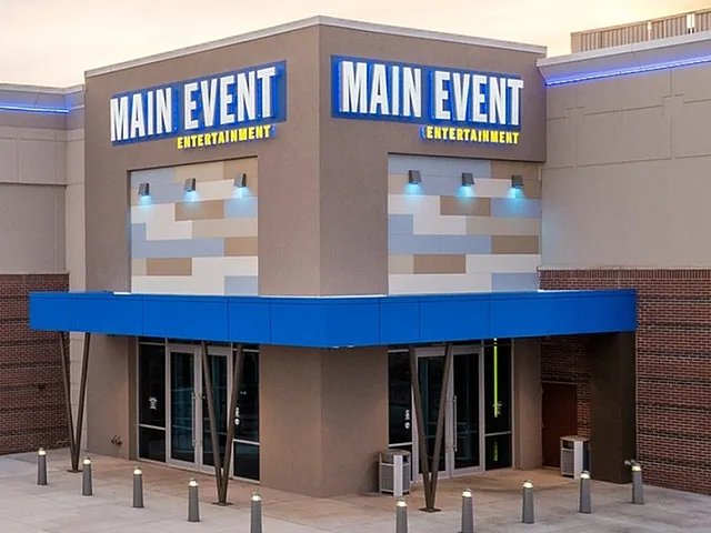 Main Event Warrenville Exterior