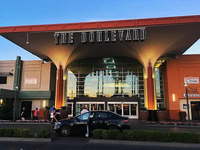 Boulevard Mall Exterior
