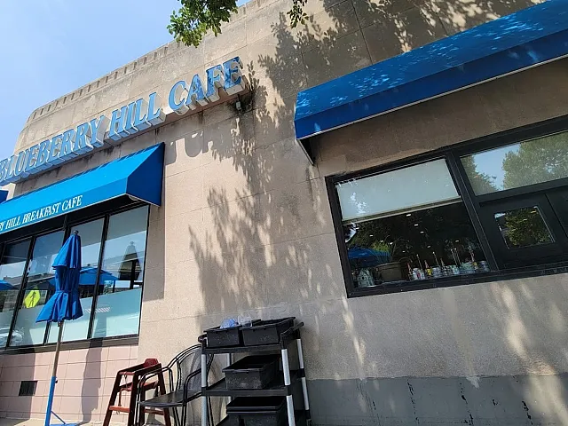 Blueberry Hill Breakfast Café Exterior