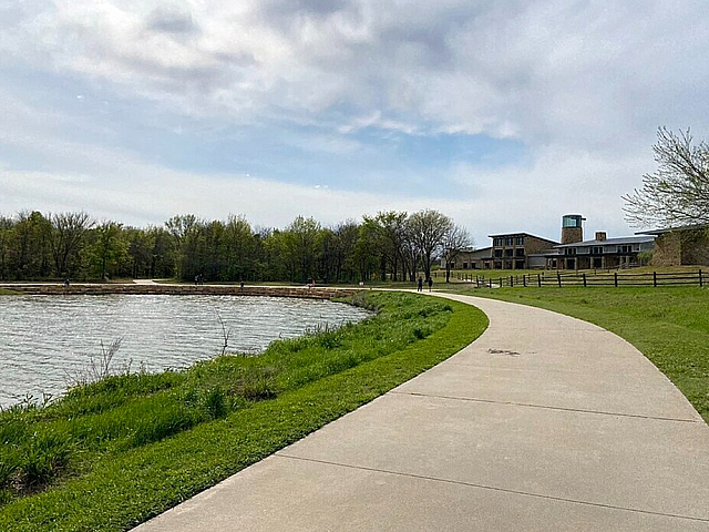 Oak Point Park & Nature Preserve