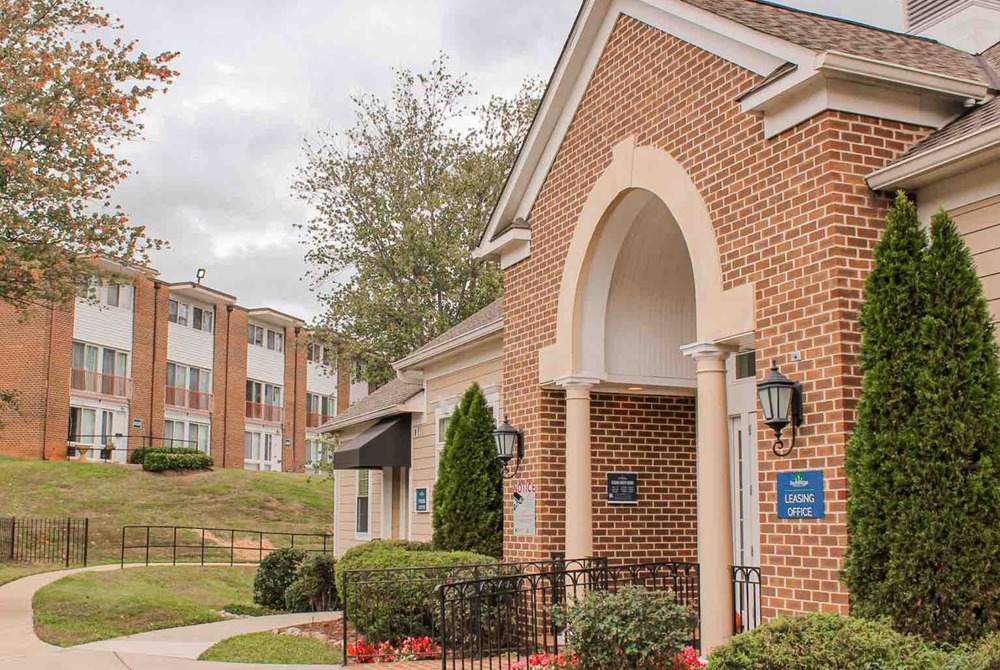 View SouthRidge Apartments South Laurel, MD Official Site