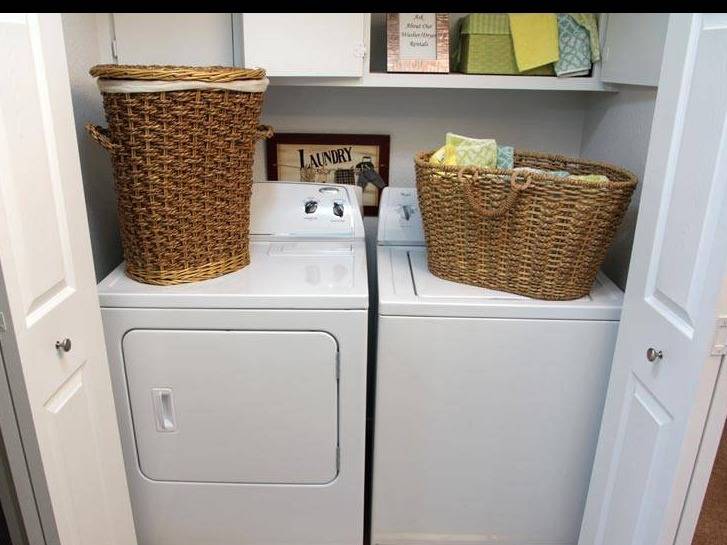 Full Size Washer/Dryer Connections