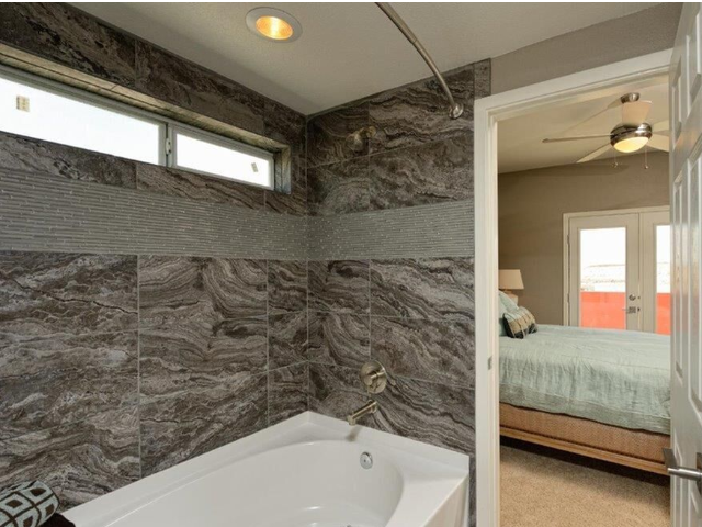 Soaker Bathtubs