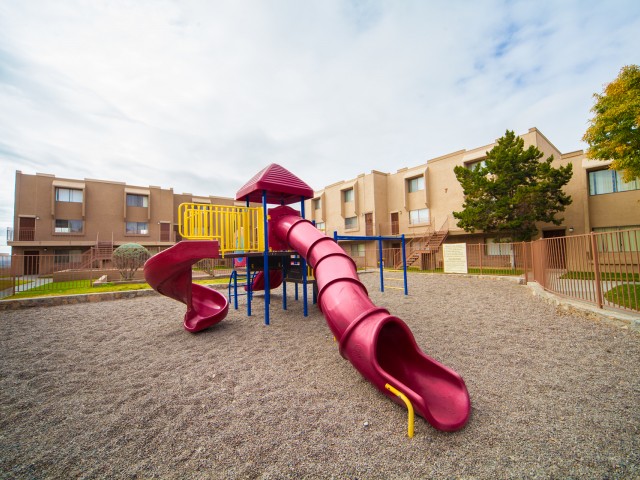 Image of Playground for La Estancia