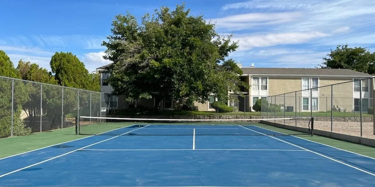 TENNIS