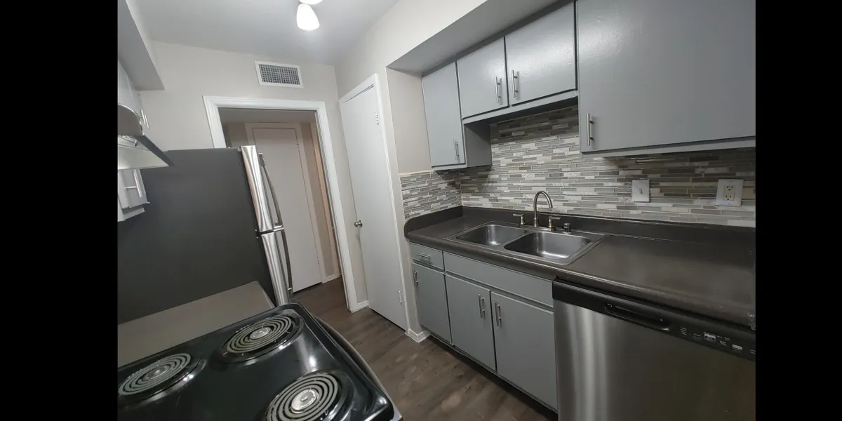 Kitchen Right