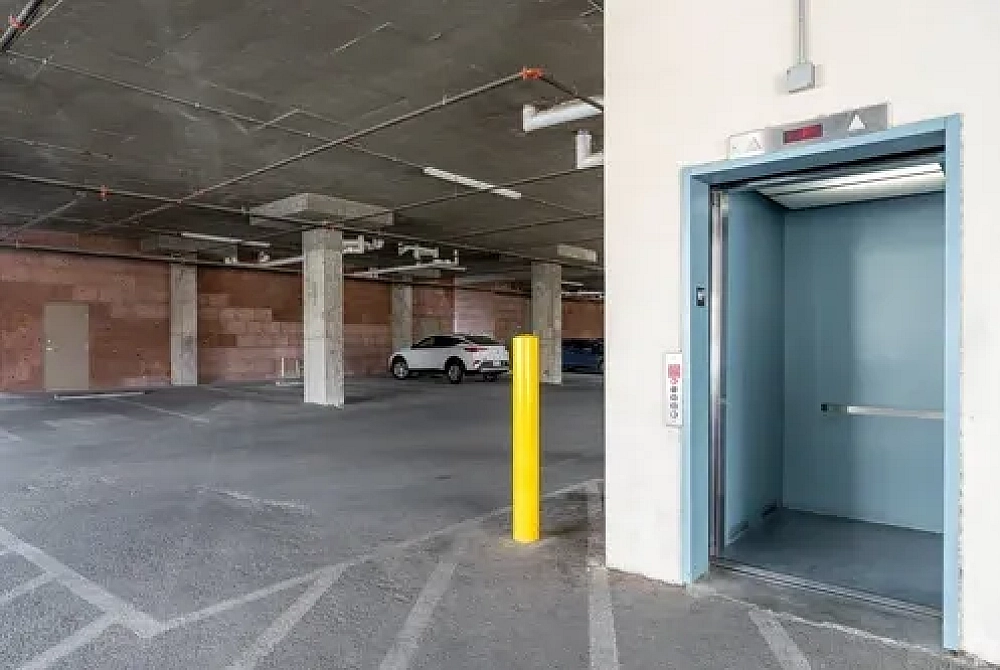 garage