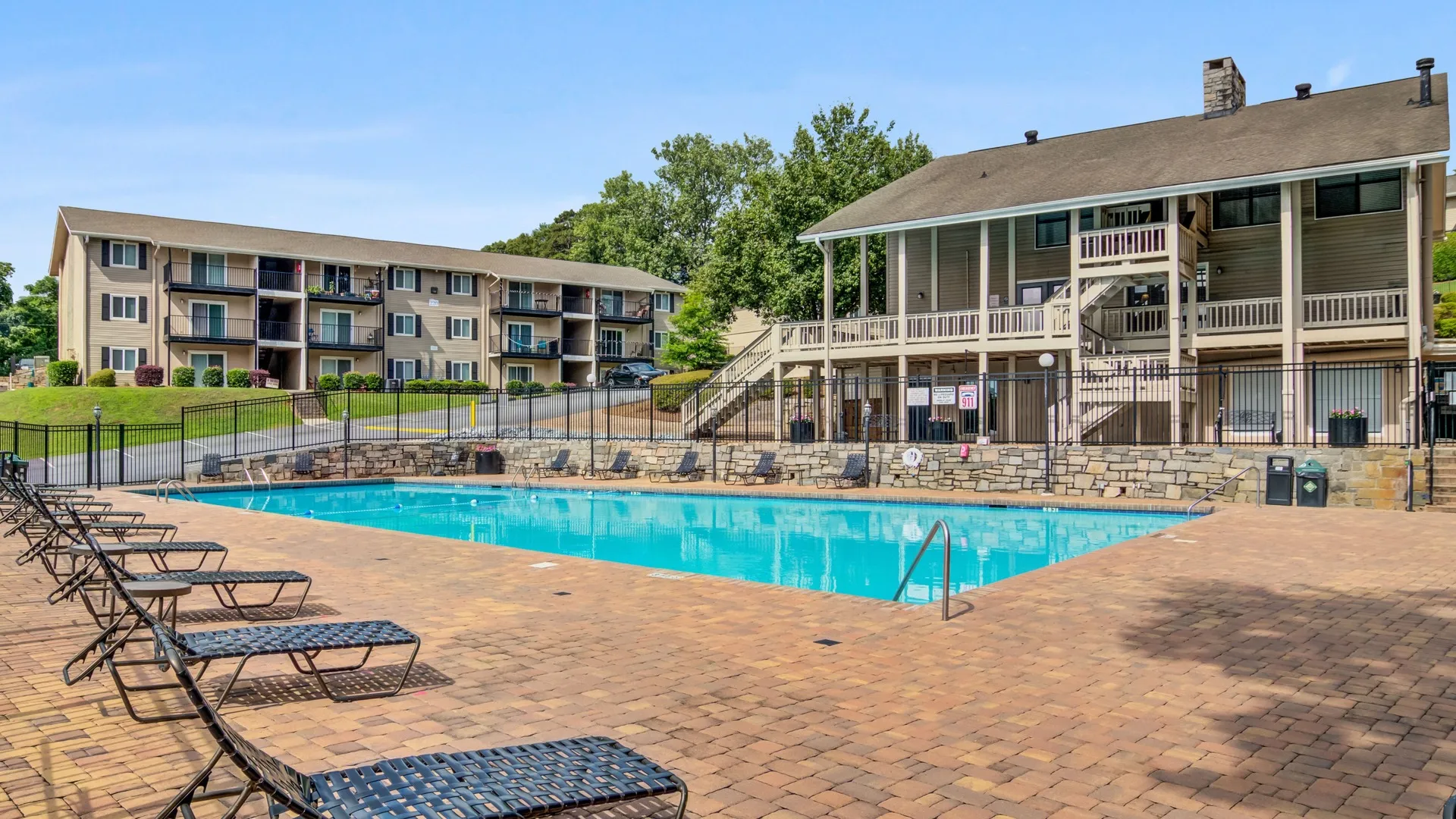 The Bluffs at Epps Bridge Pool