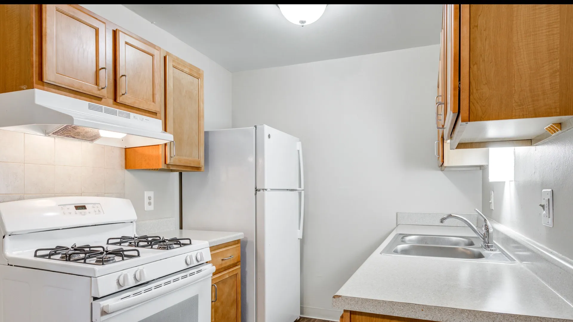 Chestnut Lake Kitchen