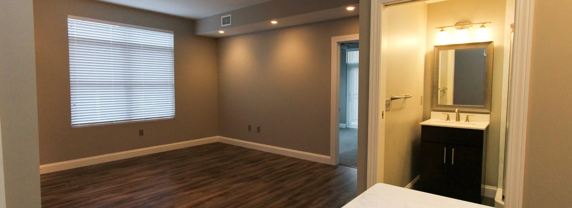 770 Elmwood Interior