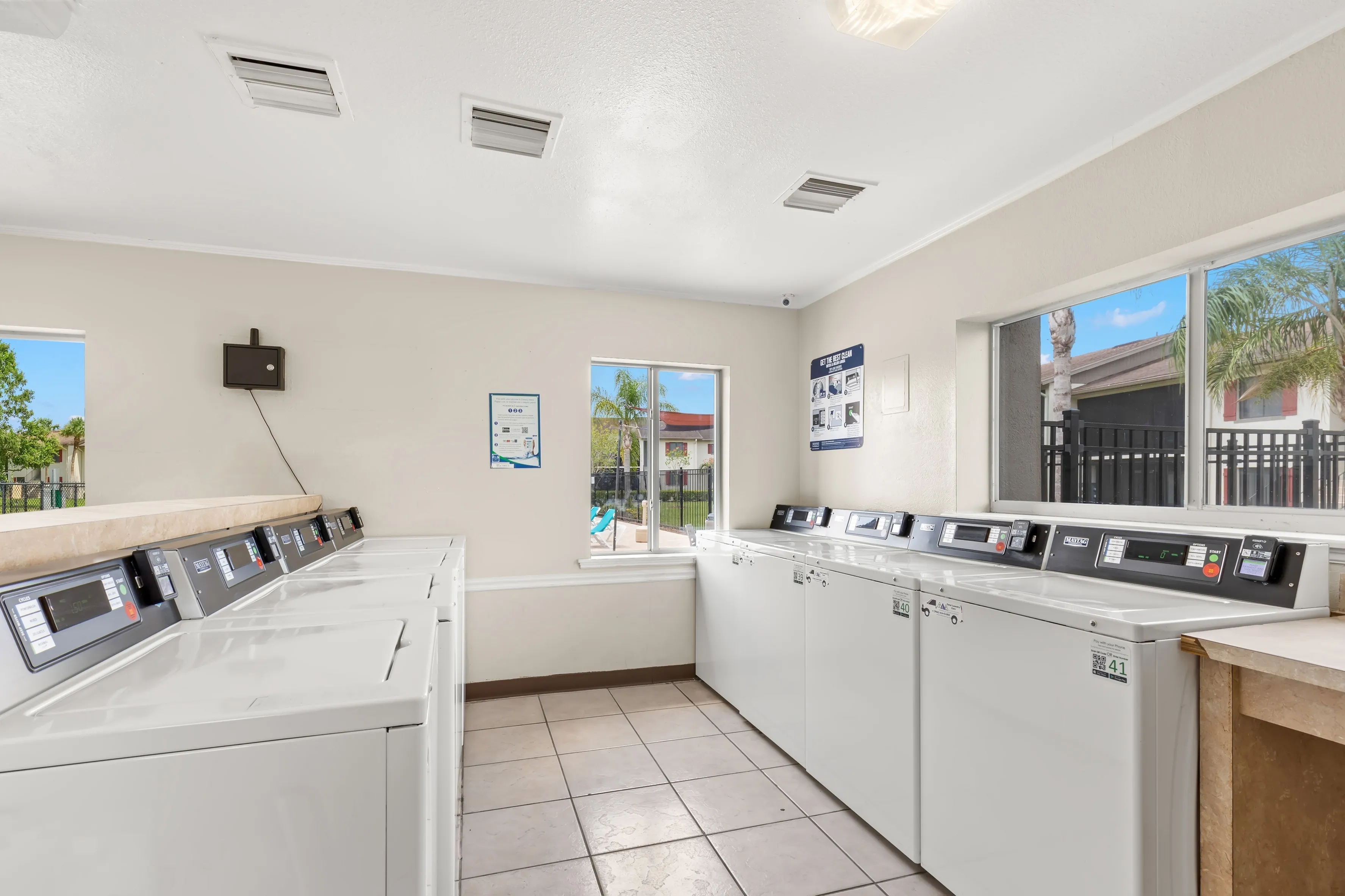 Laundry Center