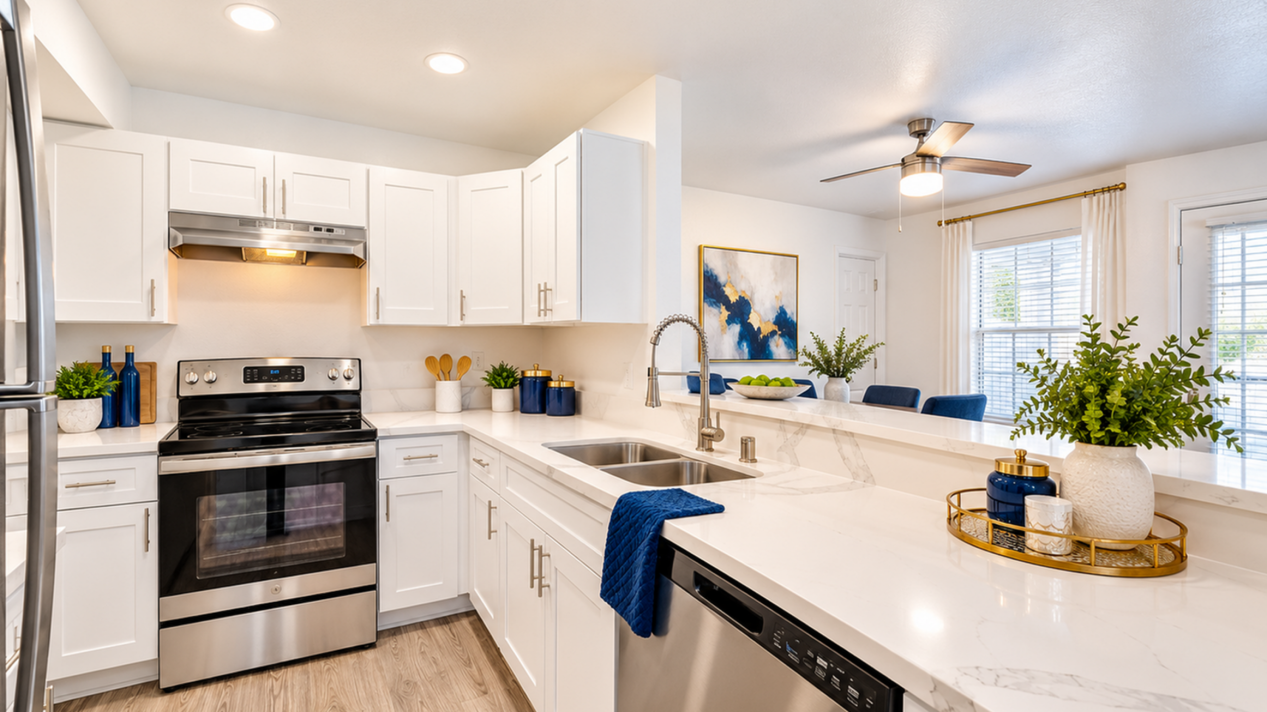 The Cove - Modern Kitchen