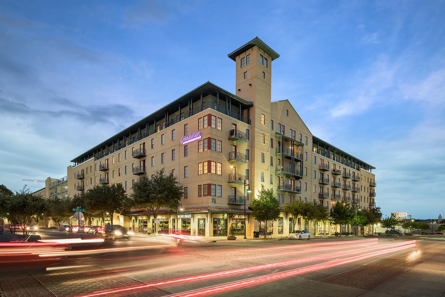 Grandmarc at Westberry Place (new) Apartment Rentals