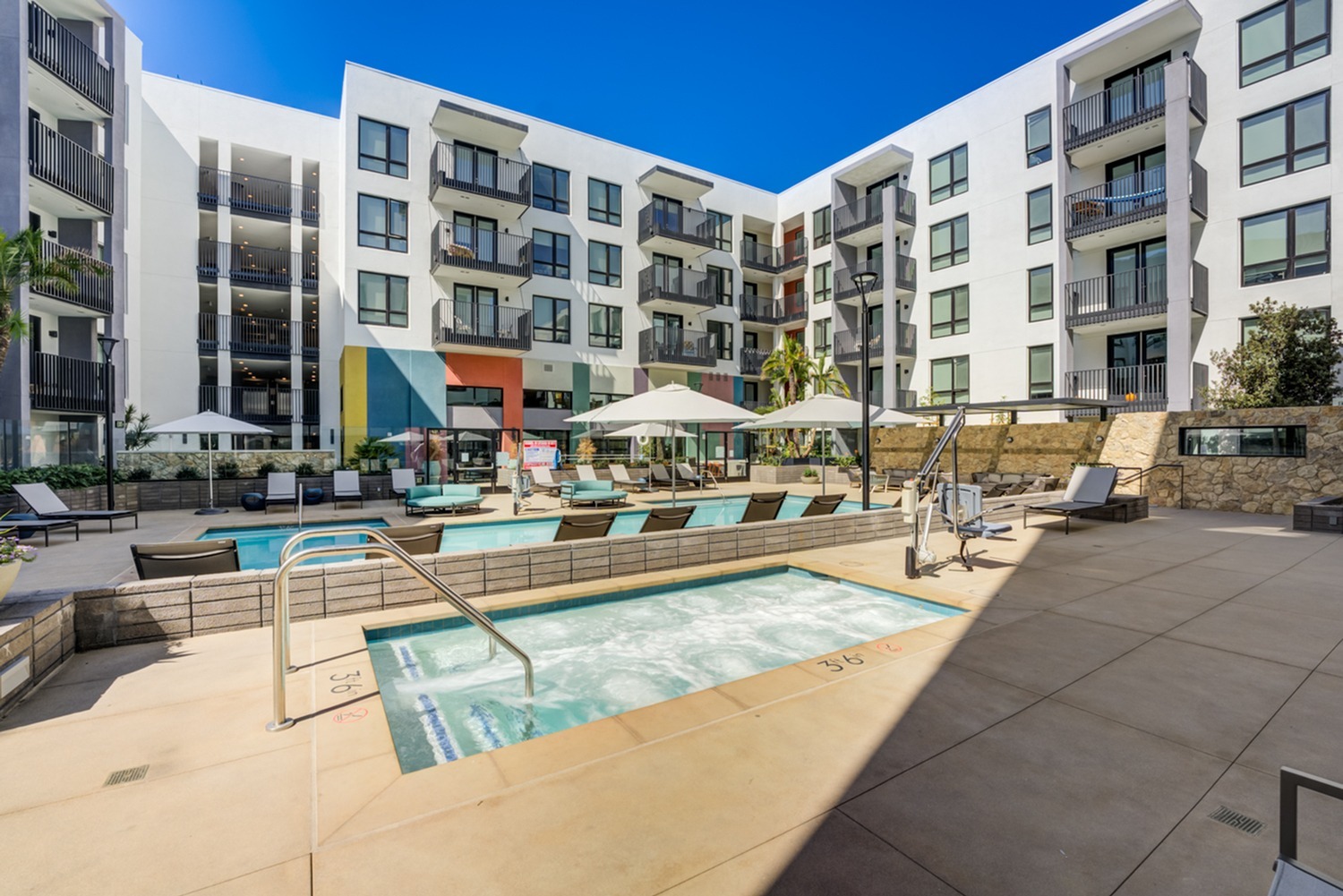 Photos Union Grantville Apartments For Rent in San Diego