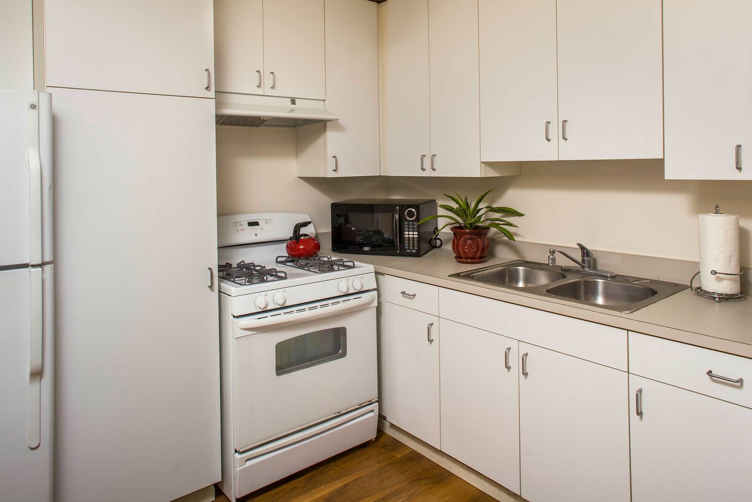 View Photos | Tropicana Student Housing