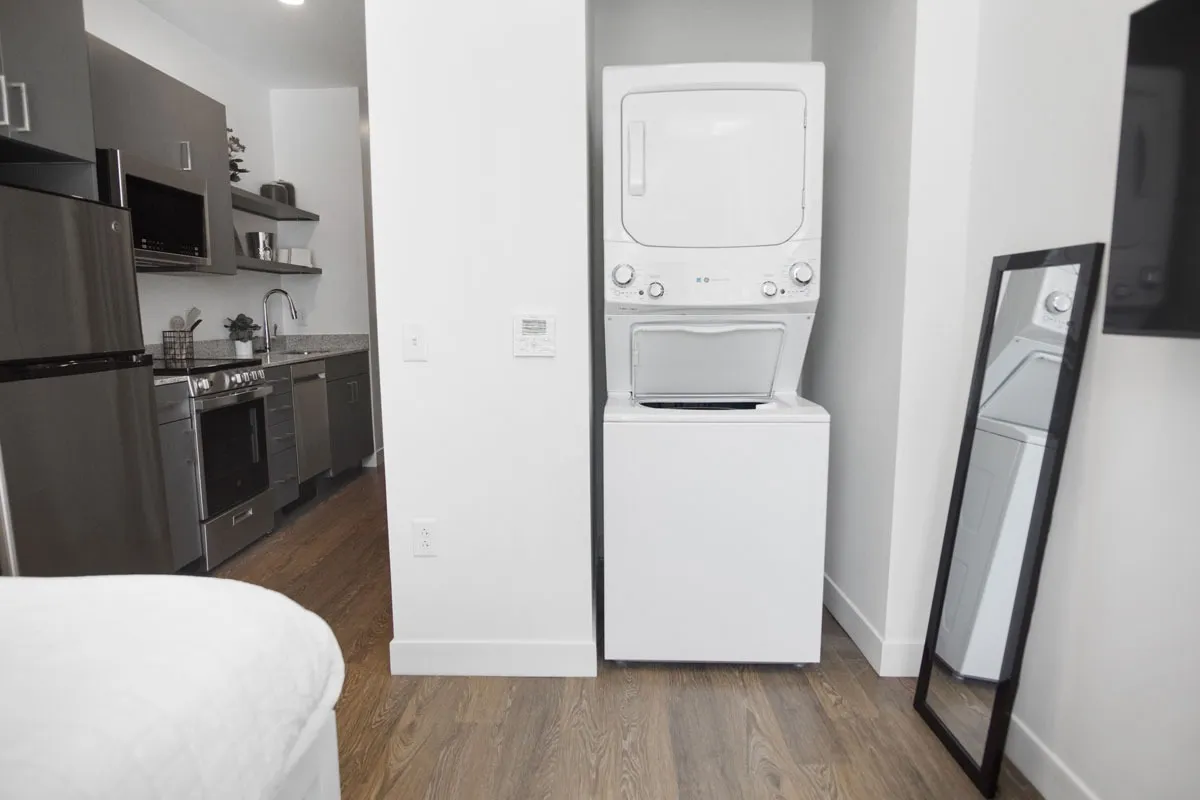 Hillsboro Studio - Laundry