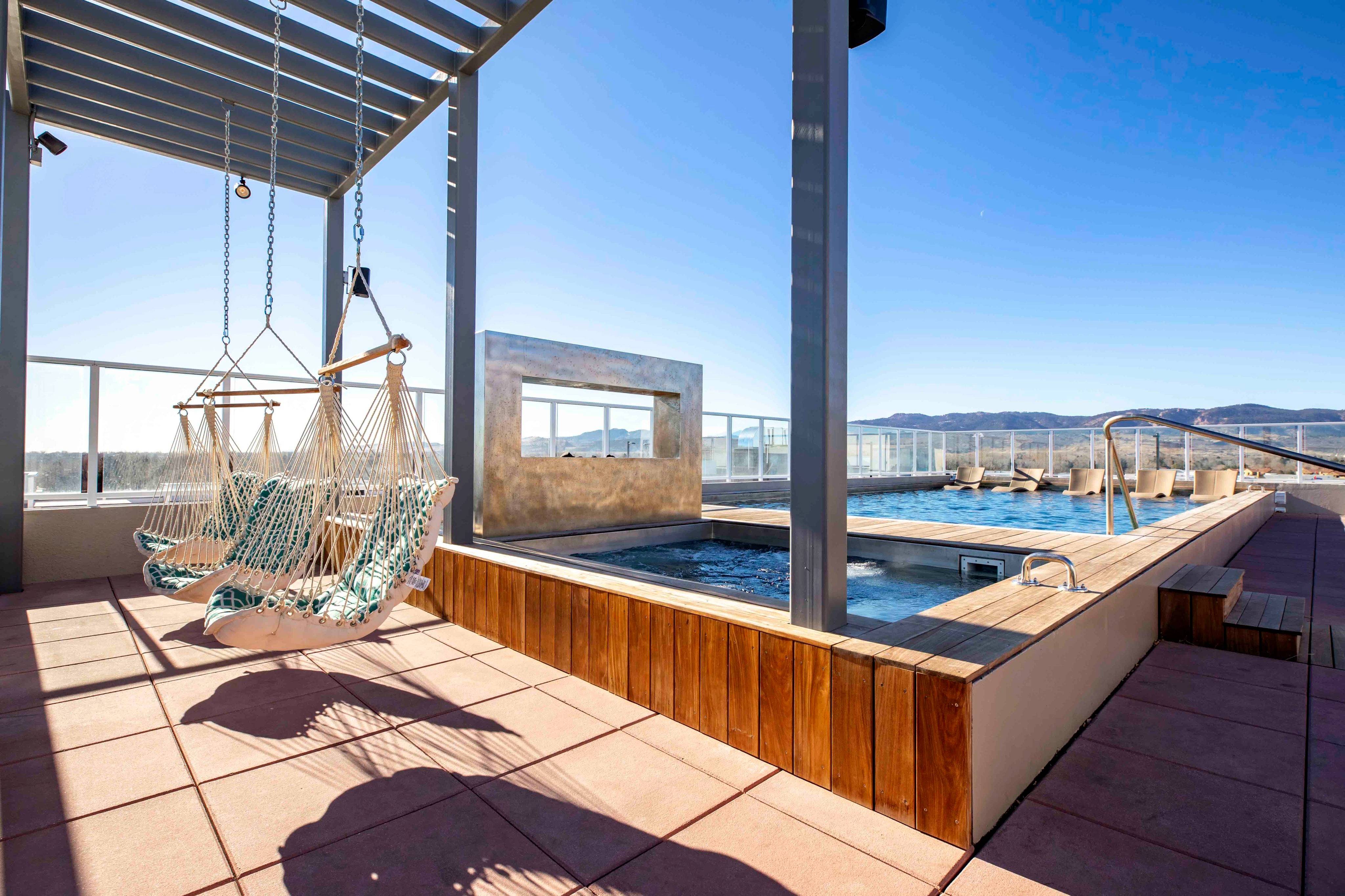 Hot Tub & Pool