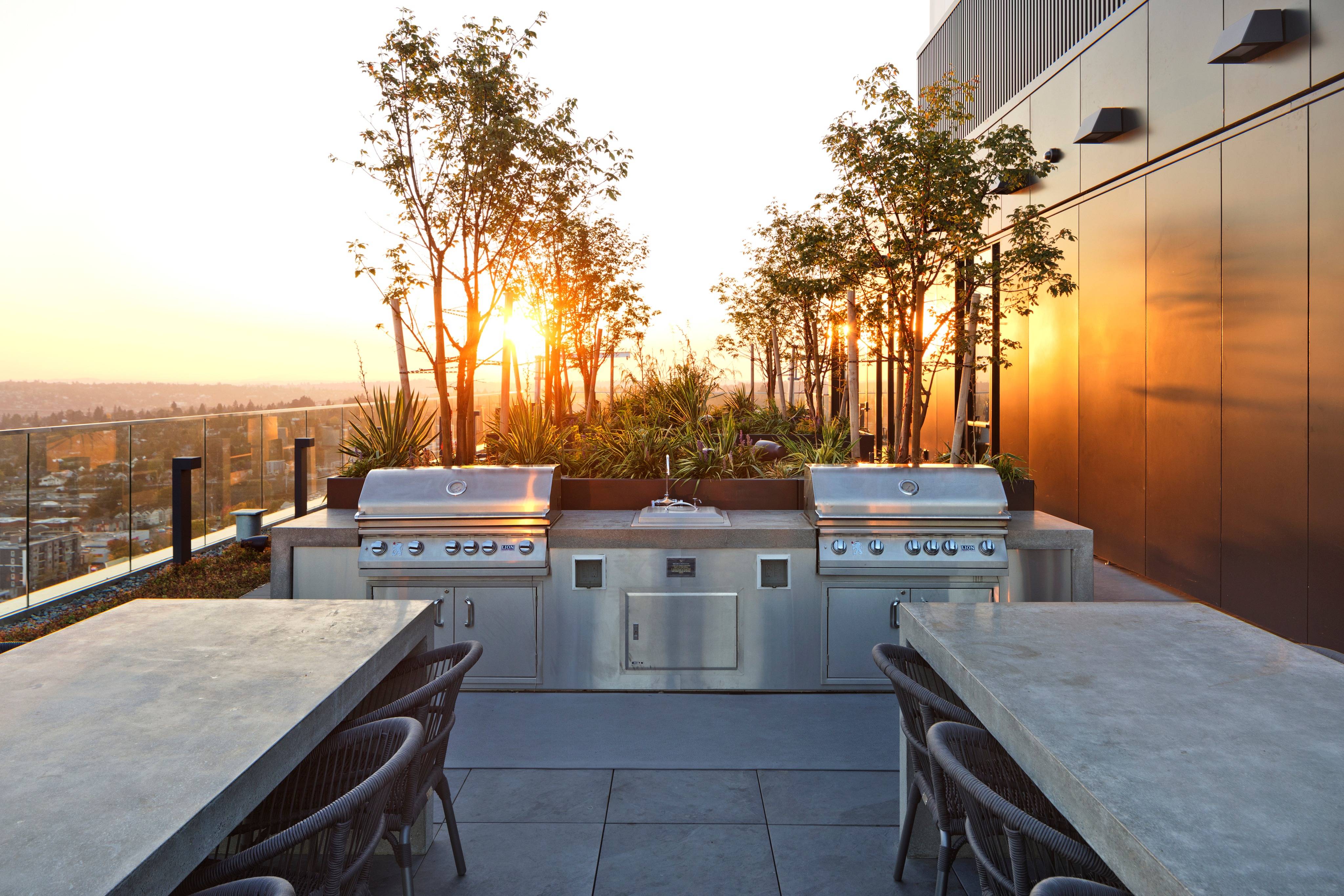 Sun Deck with Grills