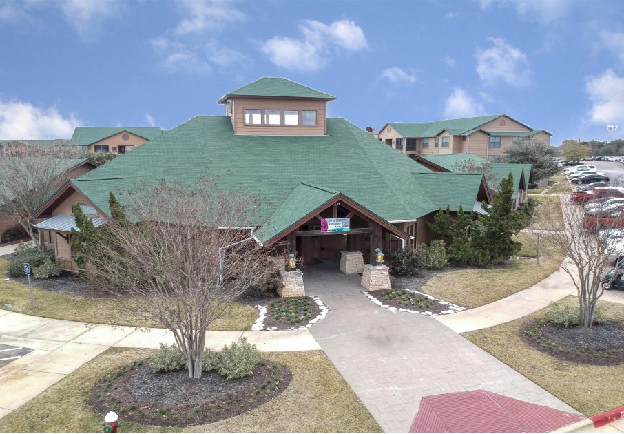 Exterior view of apartment and grounds