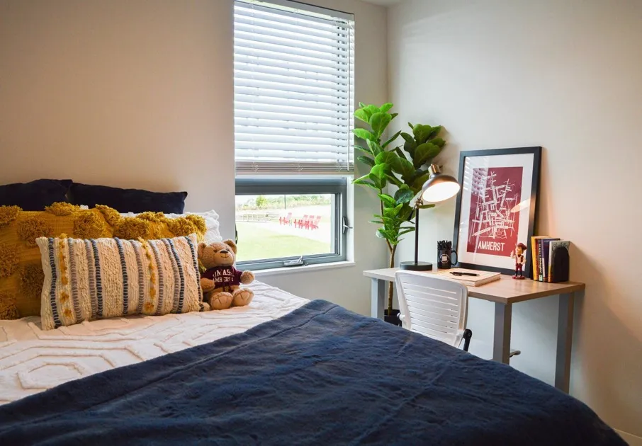 Fieldstone - Artisan bedroom
