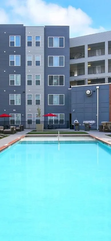 Beautiful Pool in courtyard