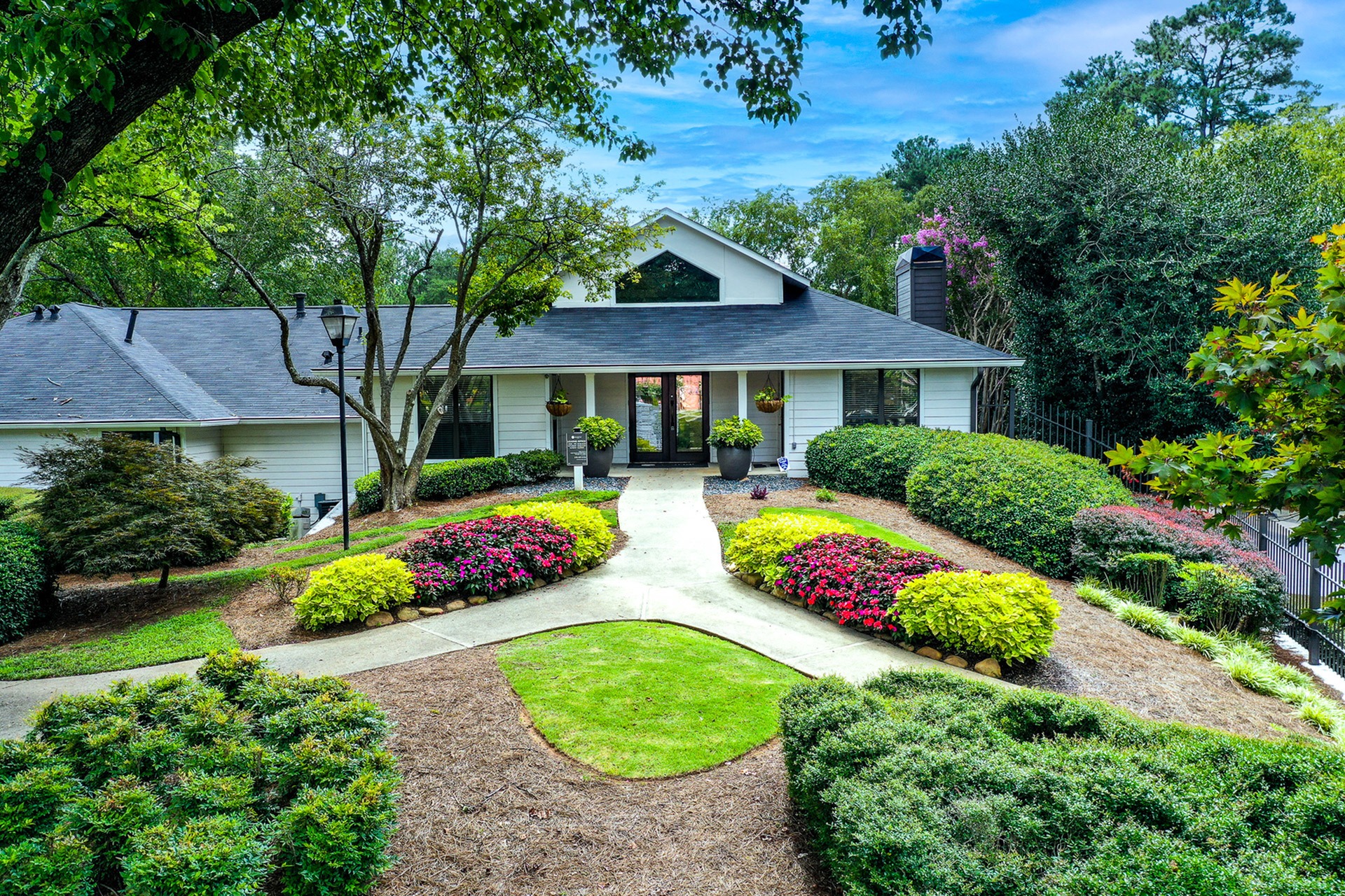 Studio, 1 & 2 Bedroom Apartments In Tucker, GA Avana Chase