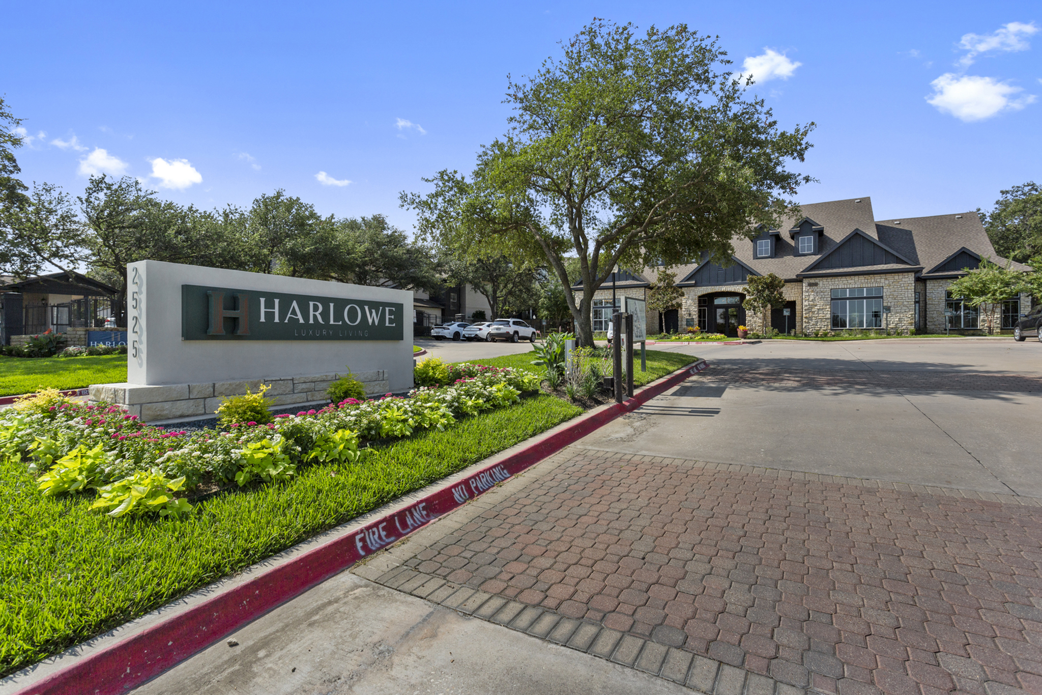 Harlowe (TX) apartment photo