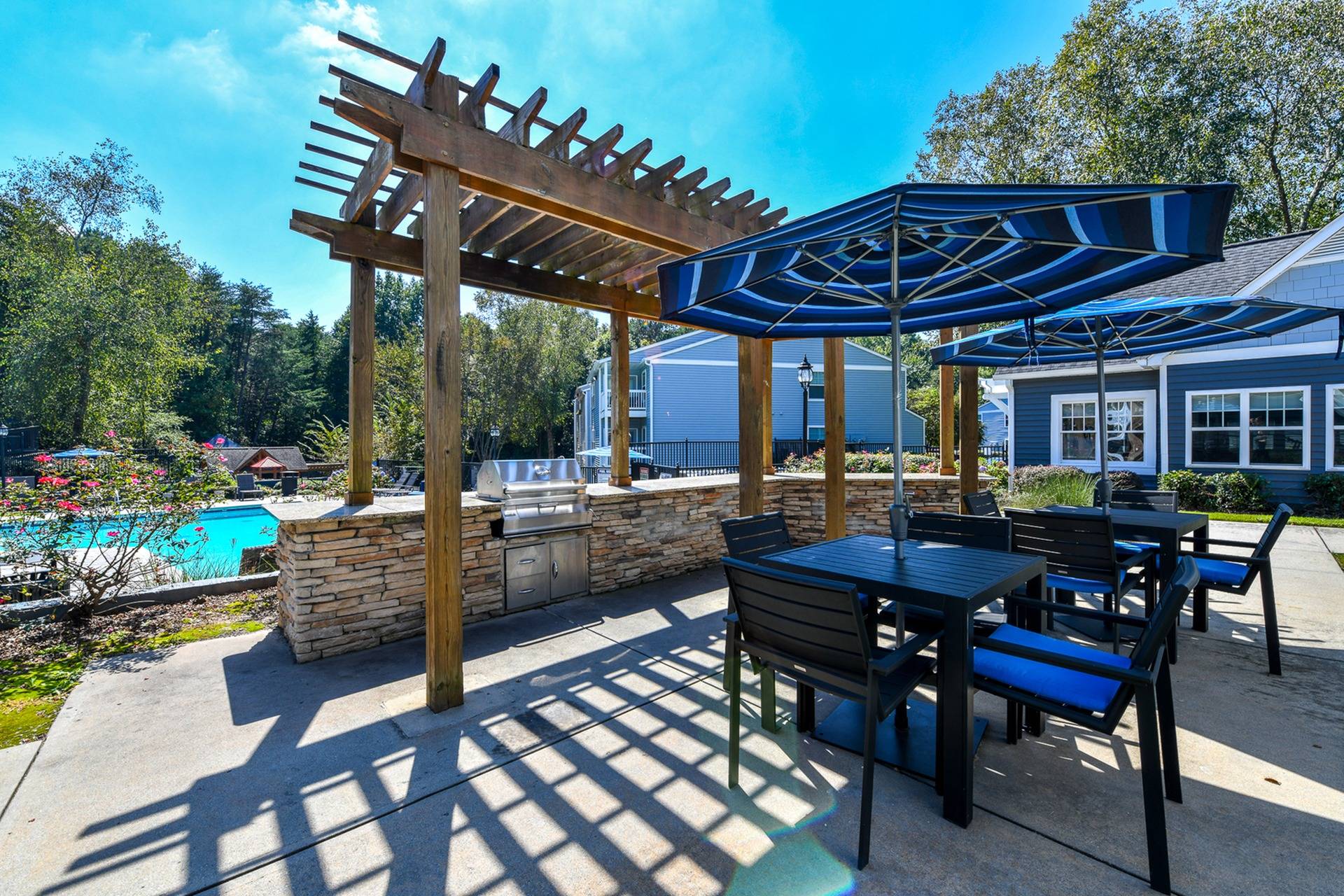 Luxury Apartments For Rent in Alpharetta, GA Avana Woods